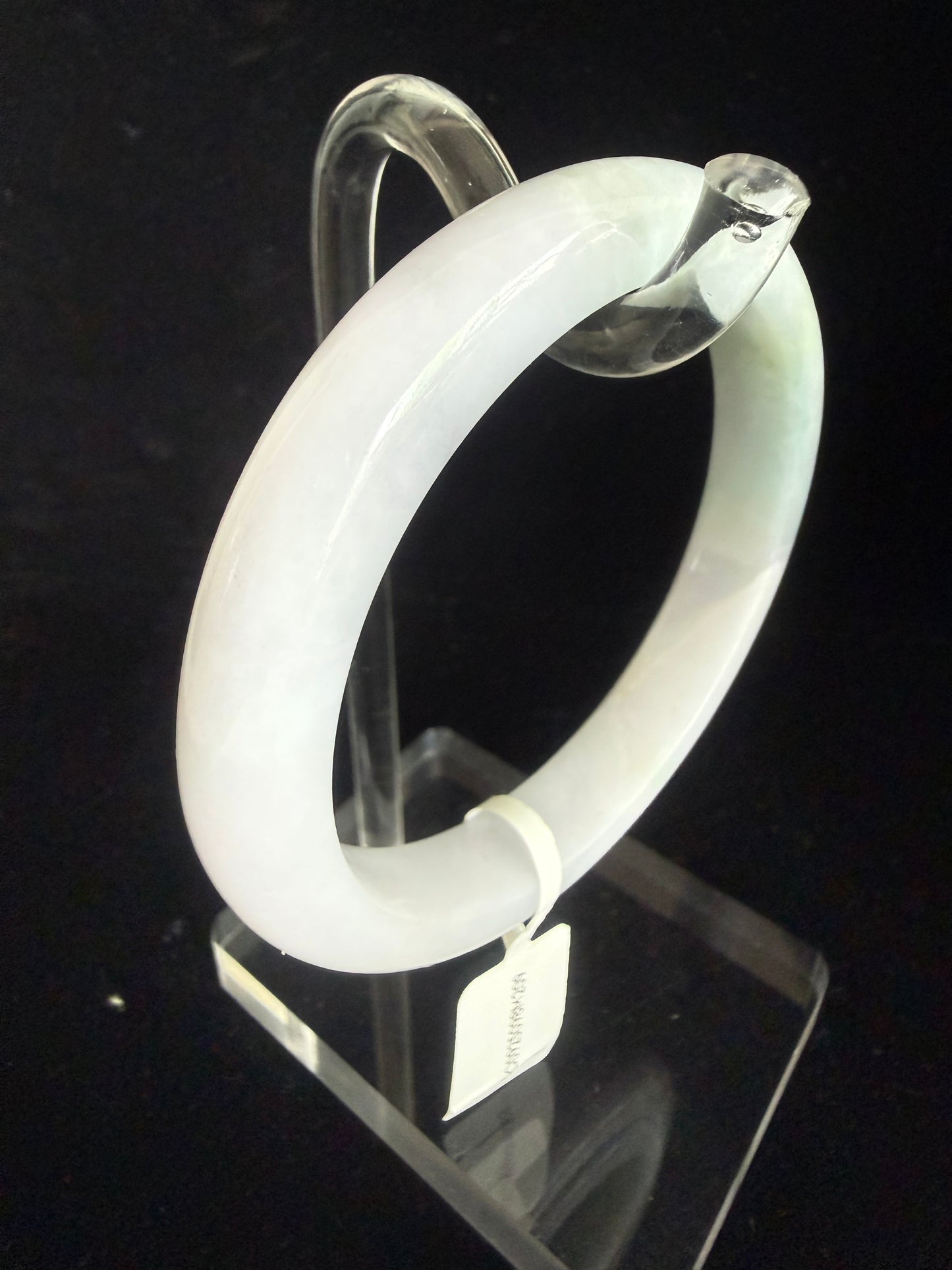 209. Soft lavender Jade bangle