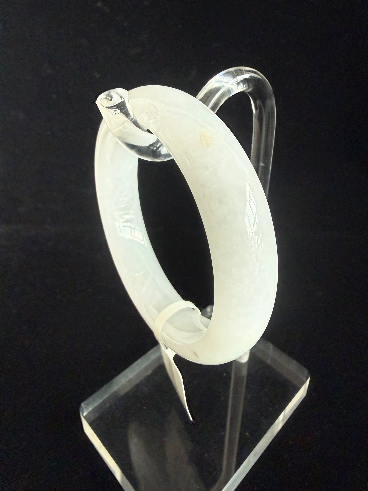 220. Glossy white Jade bangle