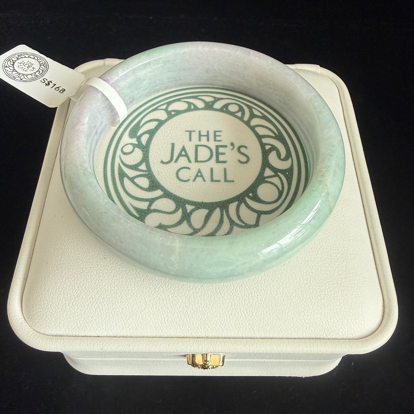 234. Green light lavender blend Jade bangle