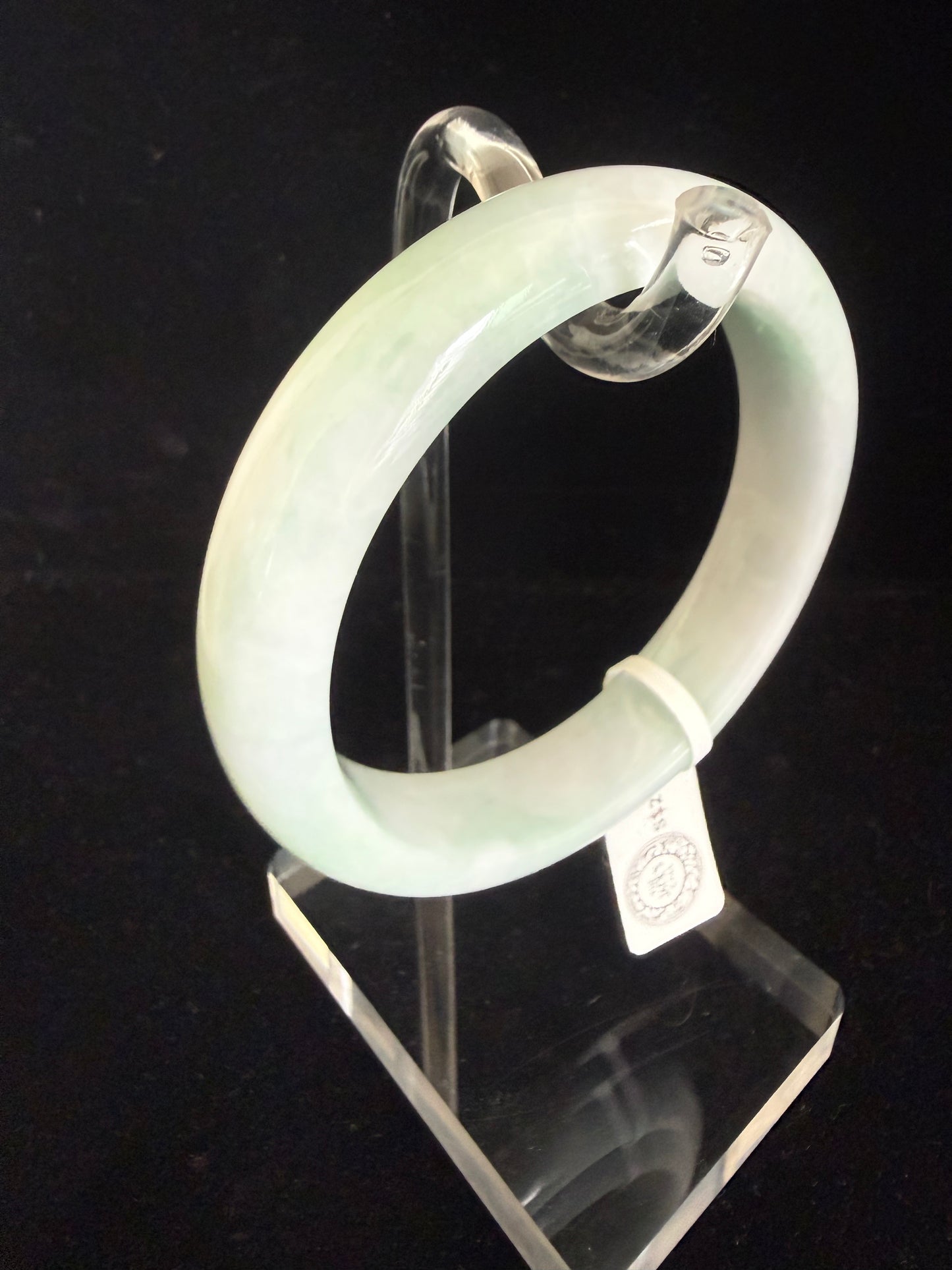 259. White and green Jadeite bangle