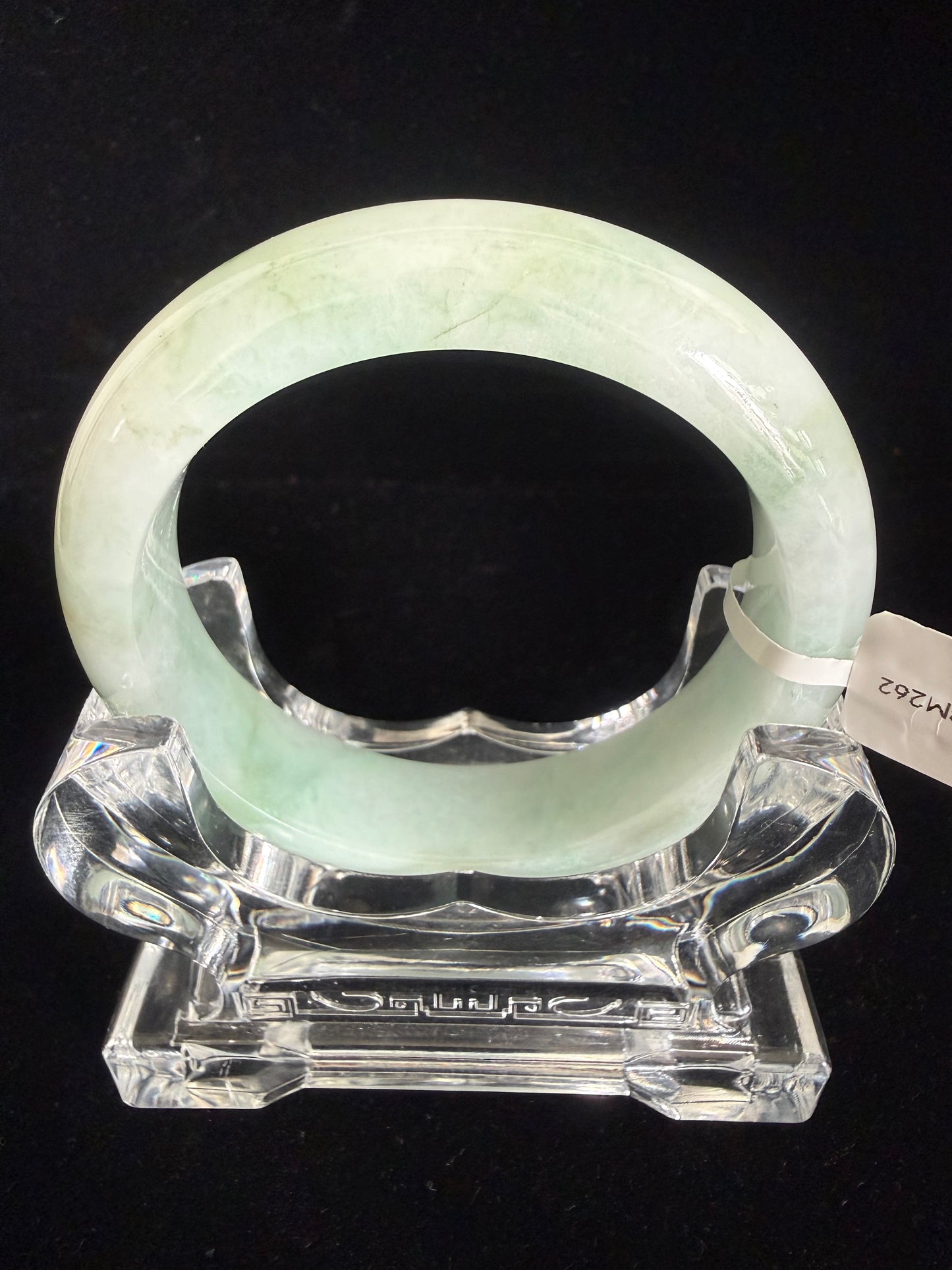 262. Tones of green Jade bangle