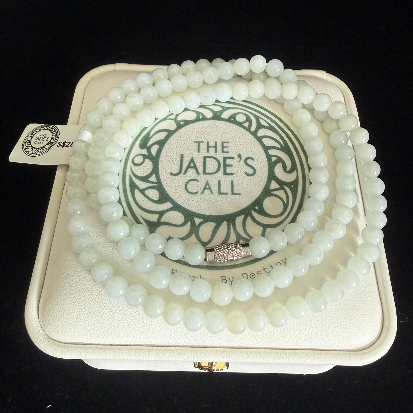 JB233. Luminous white Jade beads necklace.