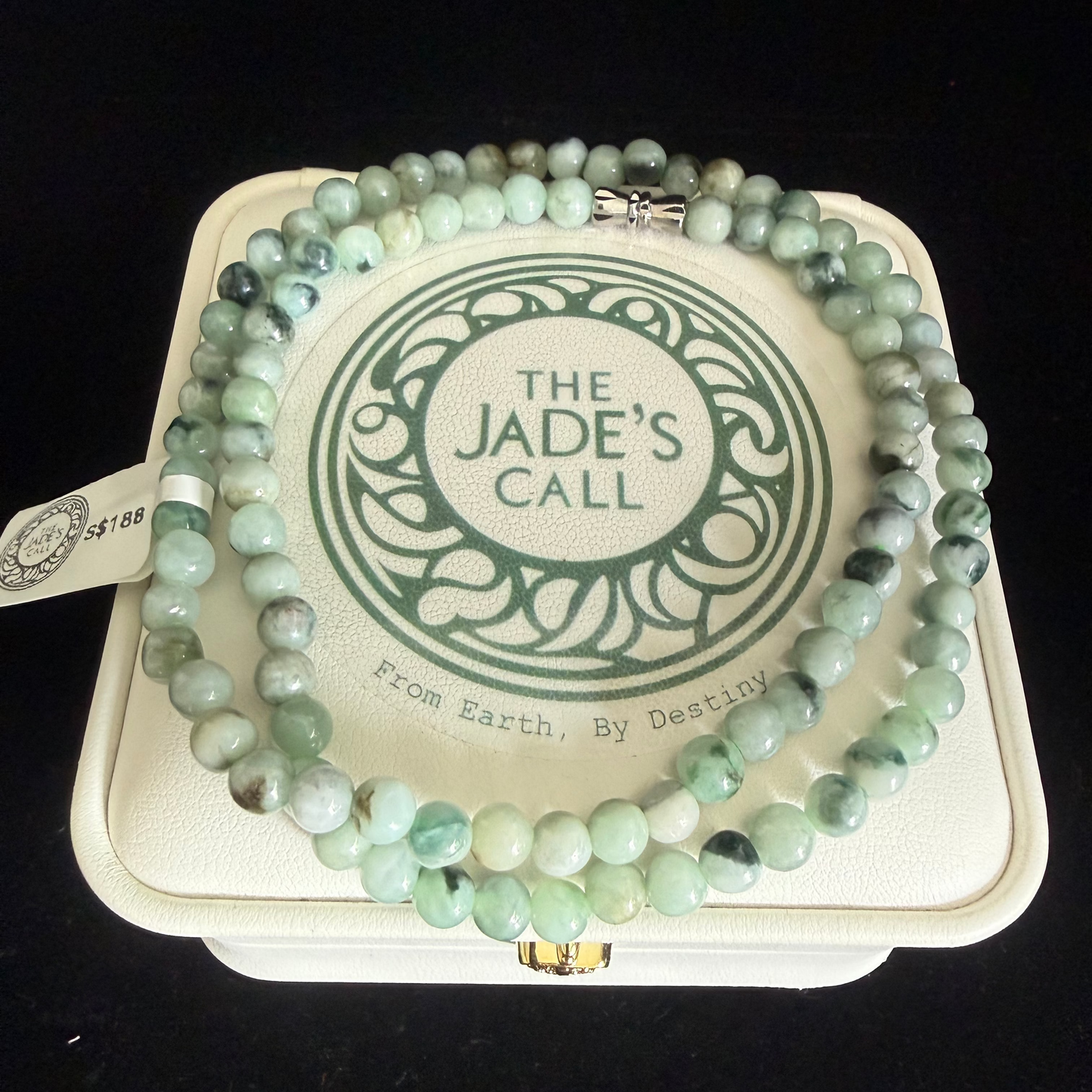 JB228. Jadeite Beads Necklace with Natural Green Contrast