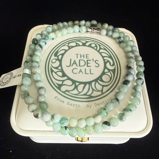 JB228. Jadeite Beads Necklace with Natural Green Contrast