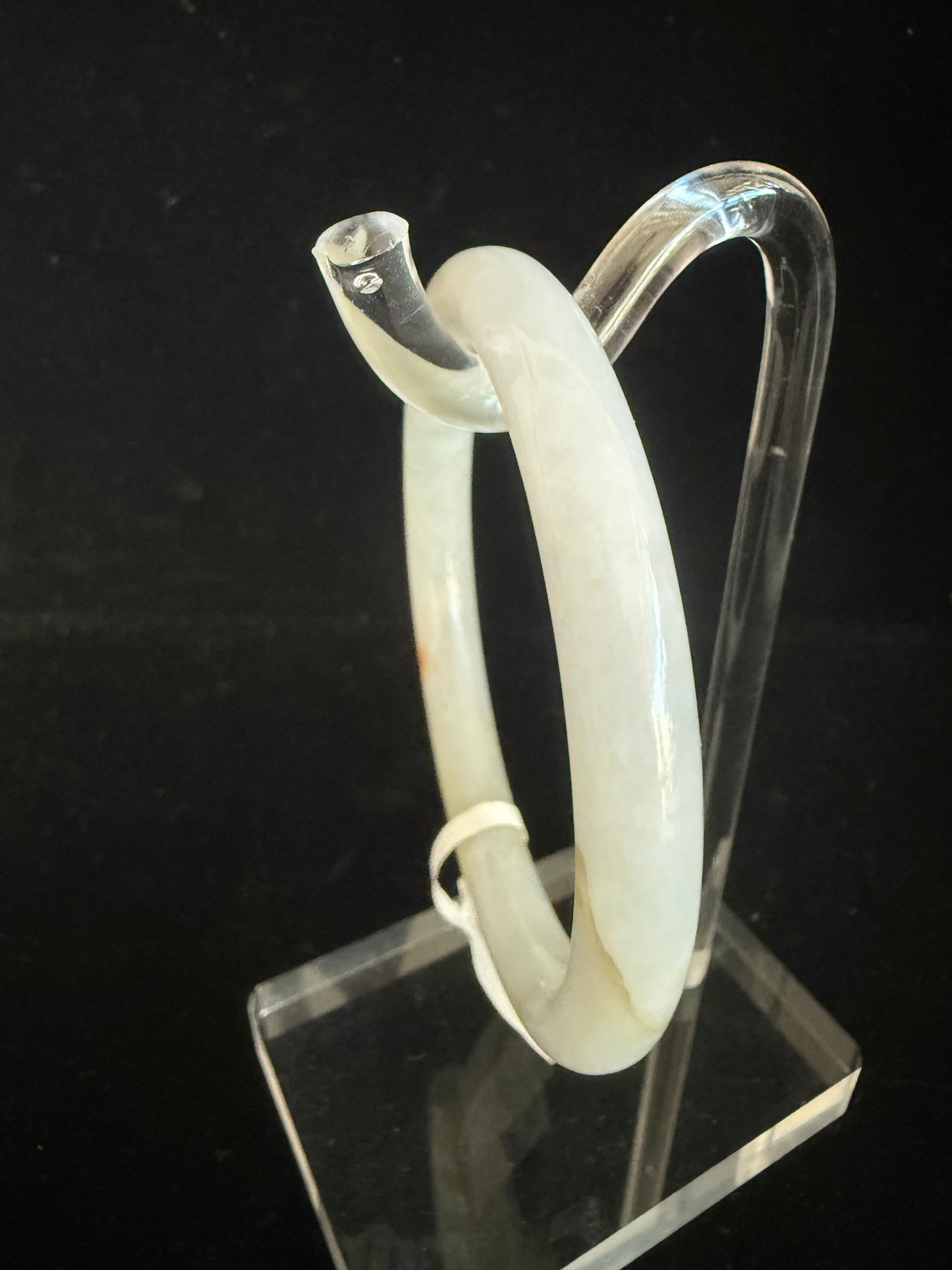 279. Thin luminous light Jade bangle