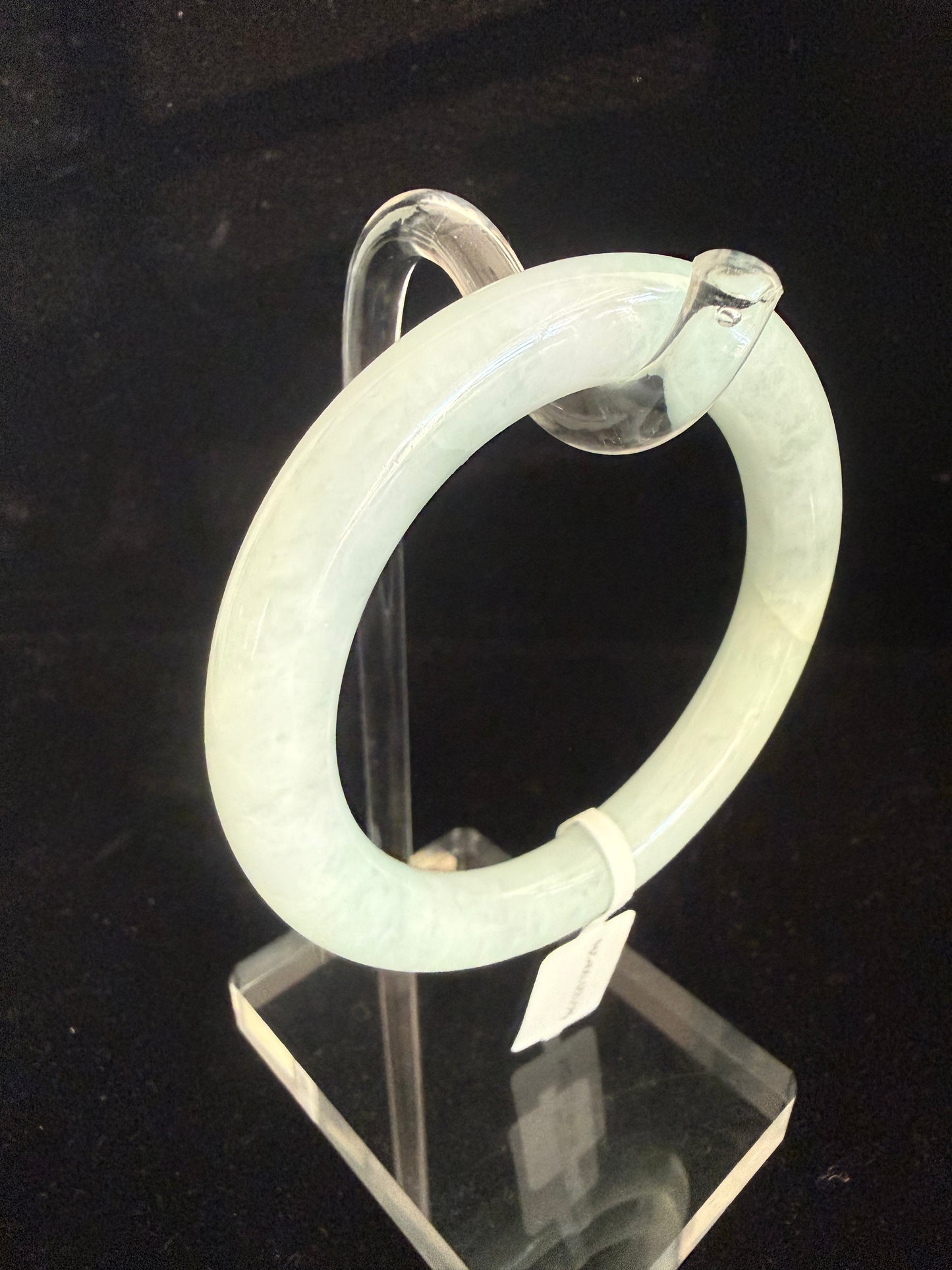 296. Traditional round green Jade bangle