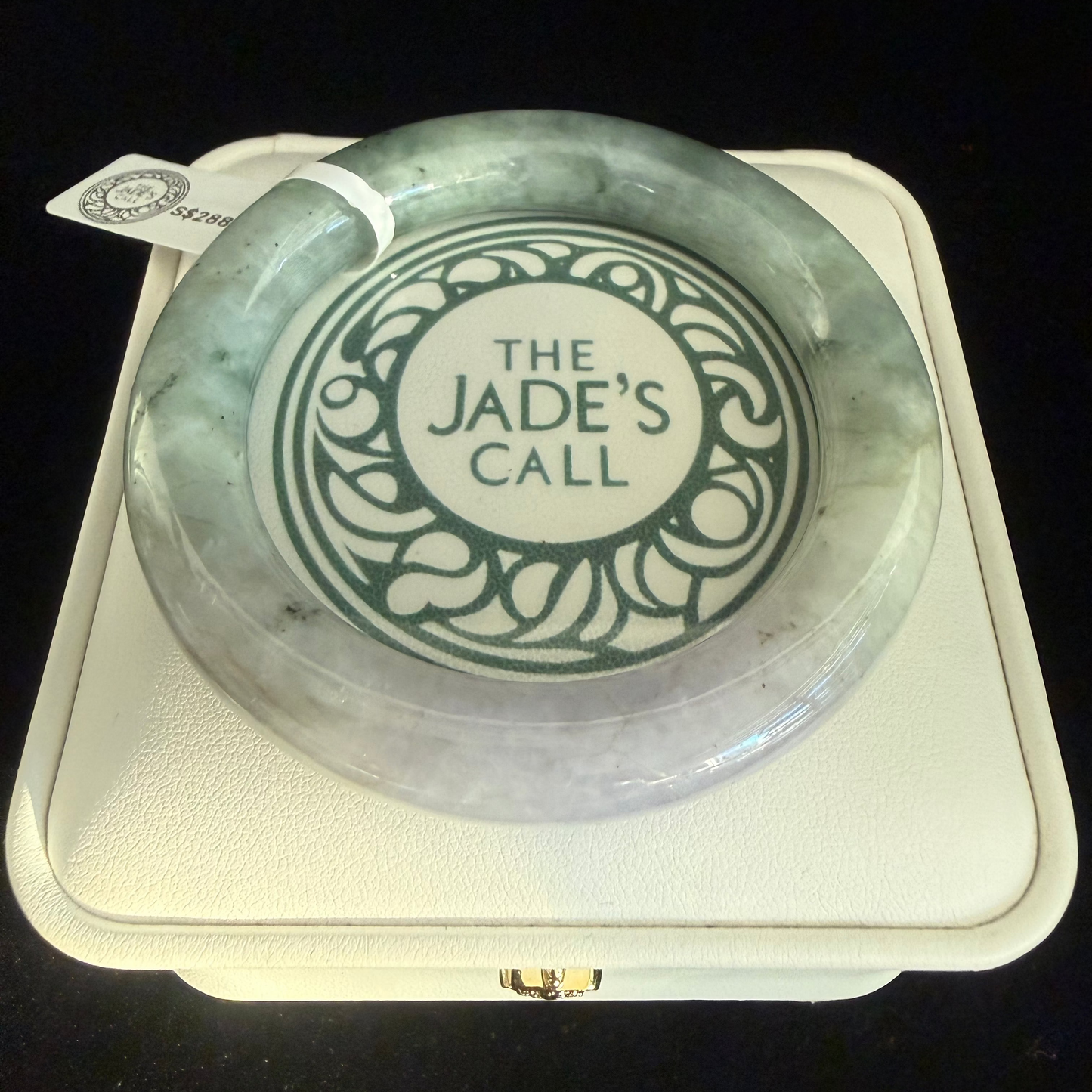 298. Traditional round Jade bangle in green and lavender