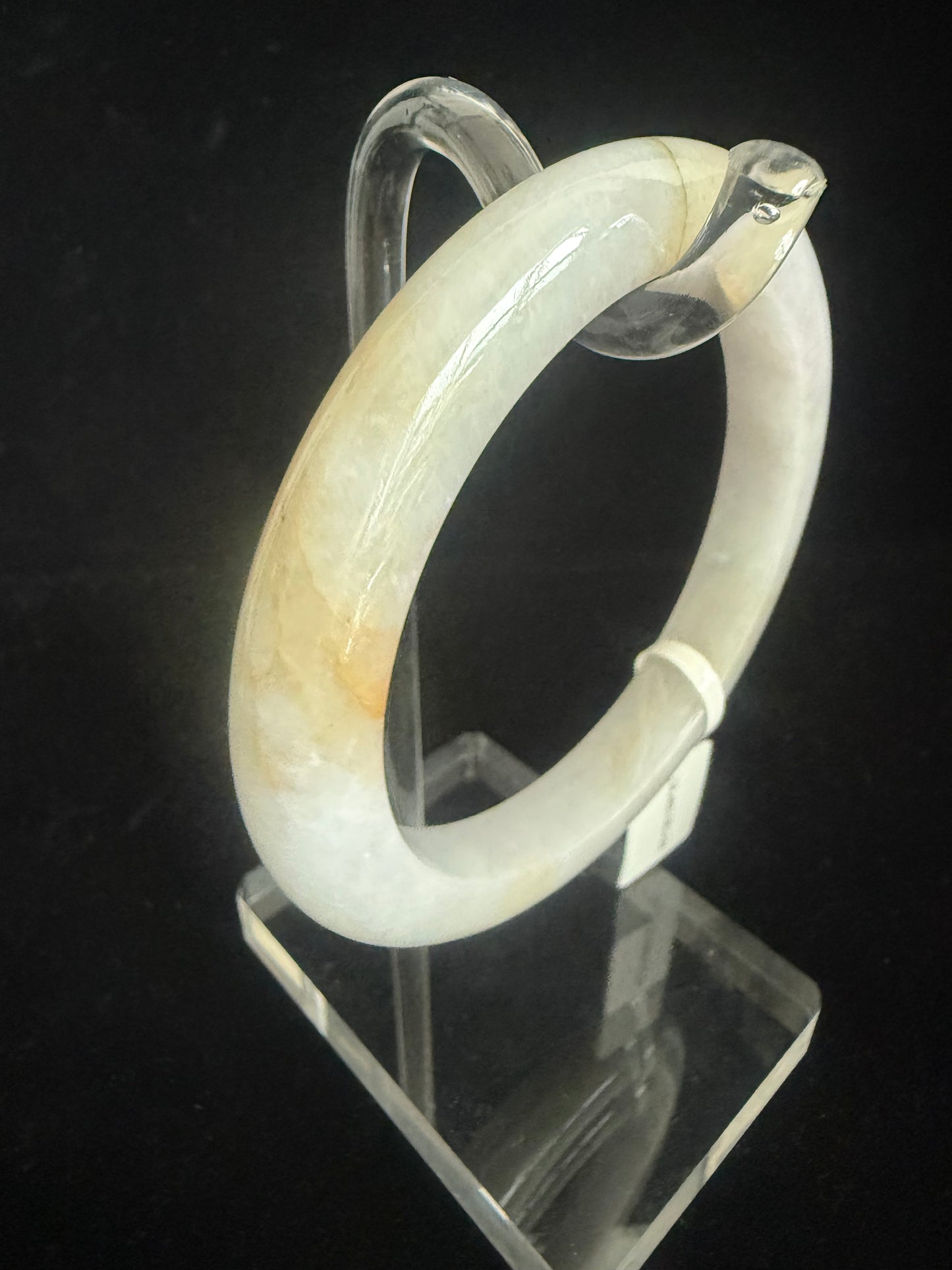 307. Luminous with twirl of yellow Jade bangle