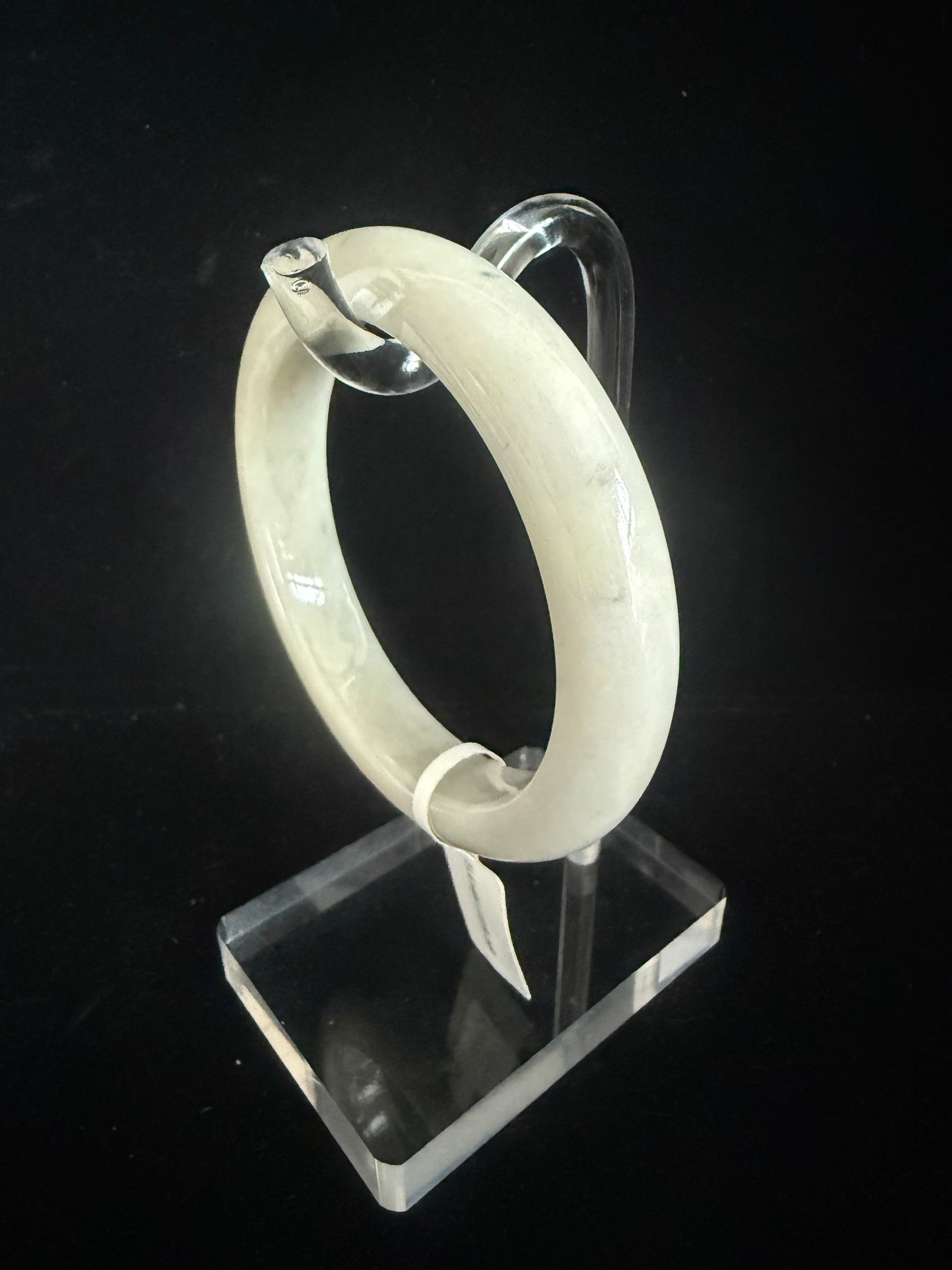 312. Whitish yellow green base Jade bangle