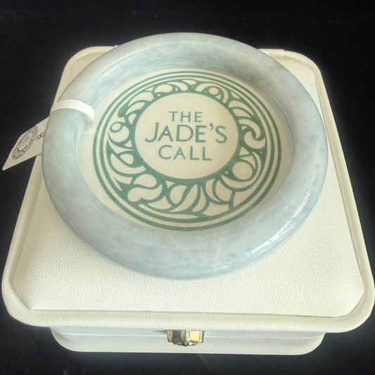 !316. Light Grey Jadeite Mudfish Back Bangle