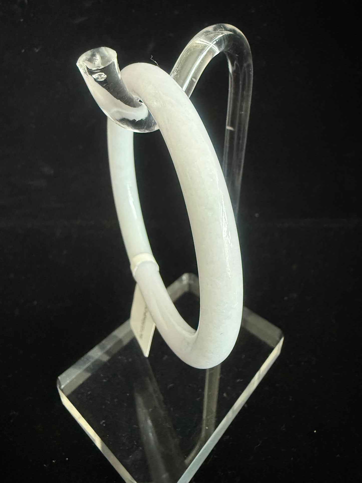 291. Thin light lavender Jade bangle