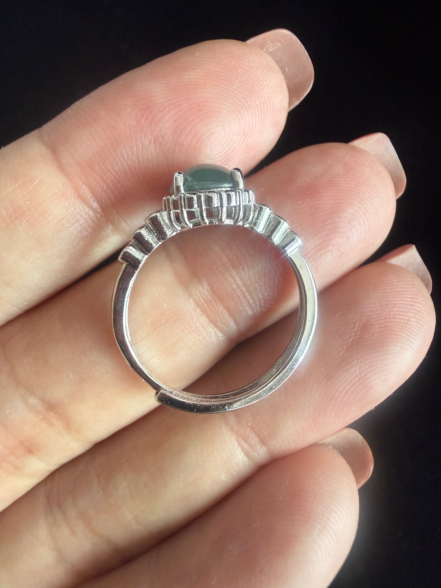 R504. Round Jadeite Ring
