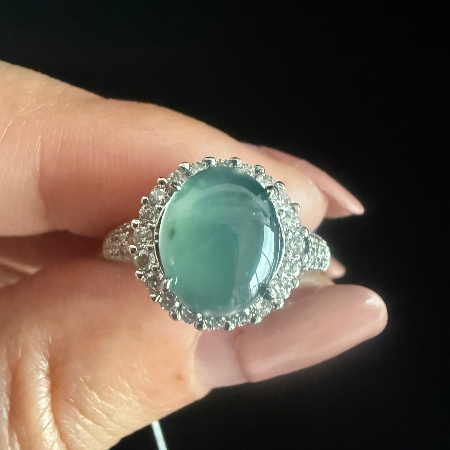 R501. Oval Jadeite Ring