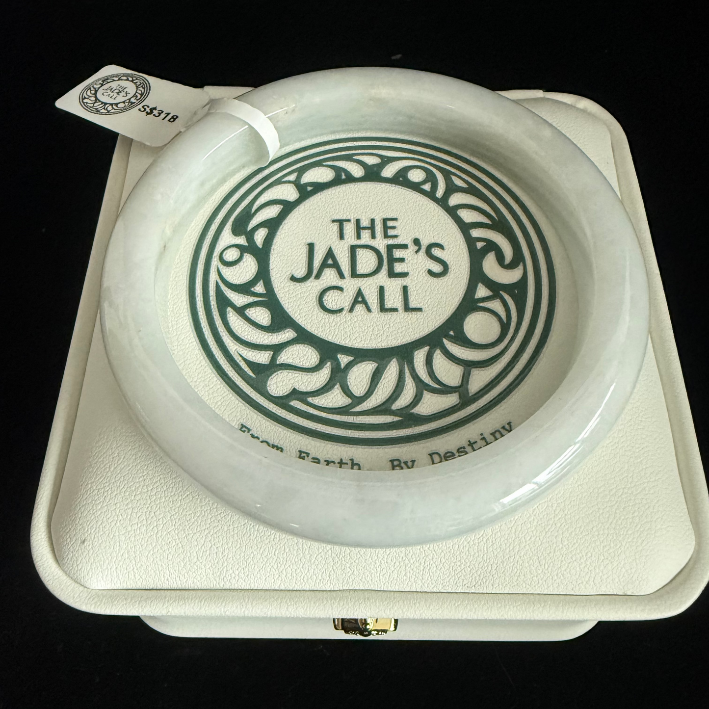 359. White mudfish back (泥鳅背) cut Jade bangle