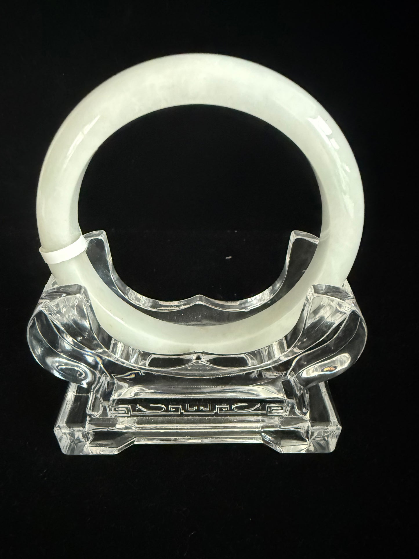 359. White mudfish back (泥鳅背) cut Jade bangle