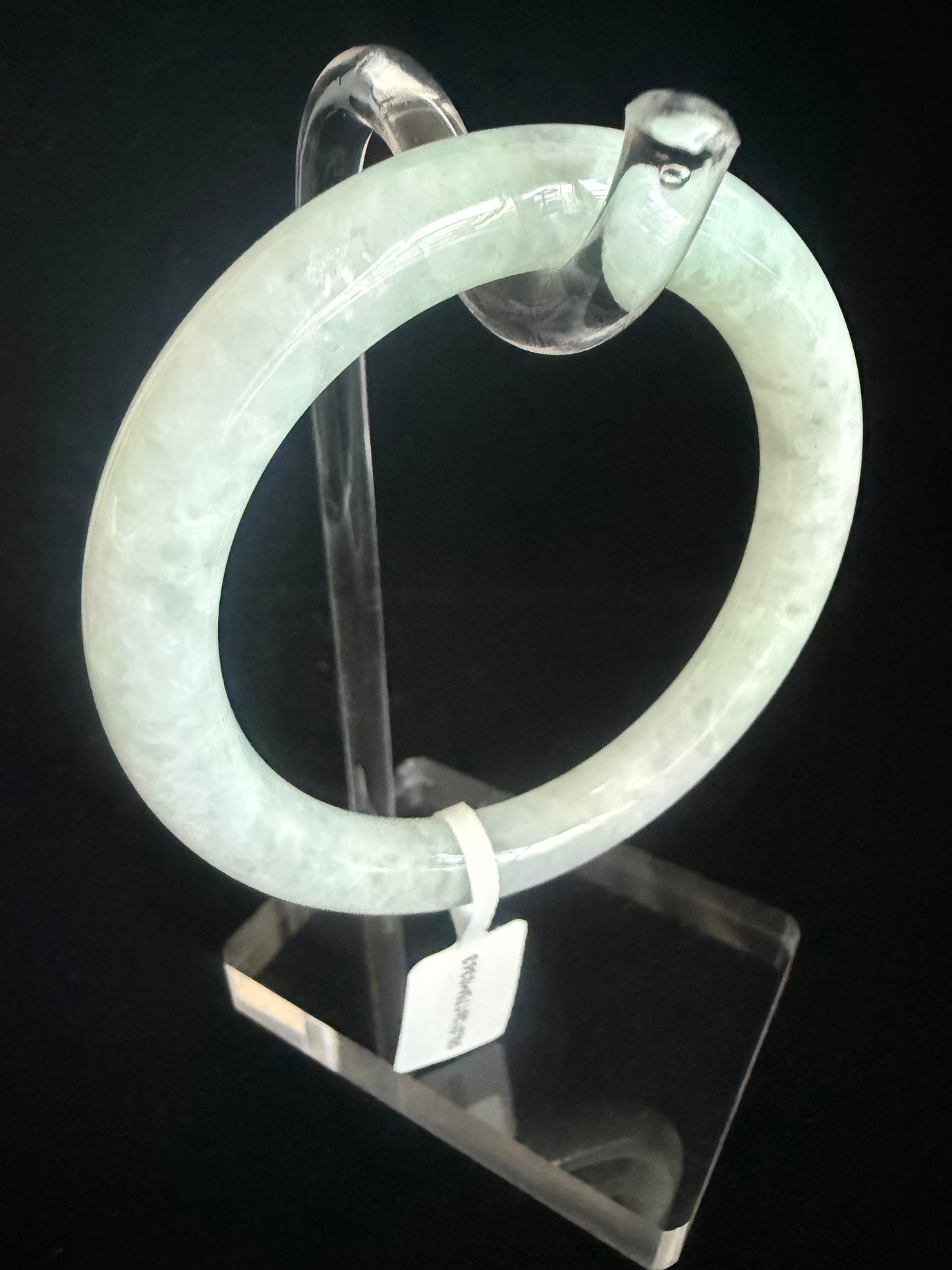 363.  Light green traditional round Jade bangle