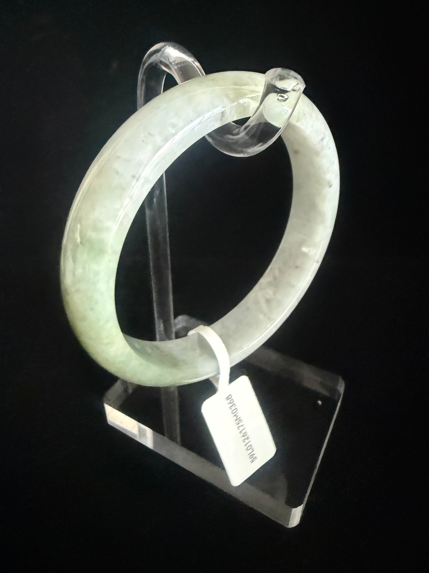 368. Grey blend with yellow-green Jade bangle