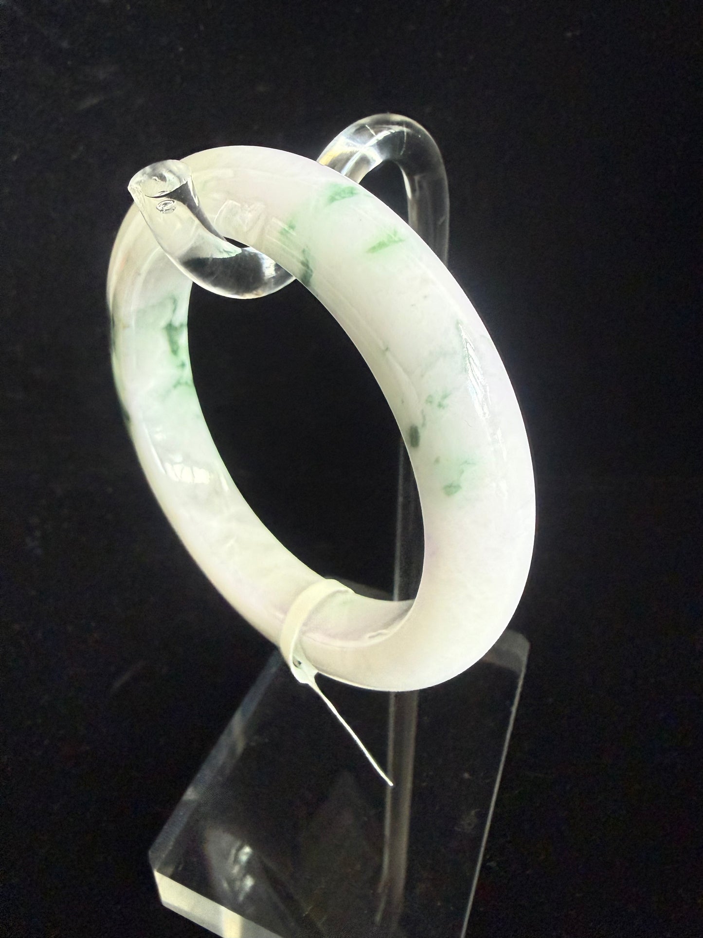 379 White with flower Jade bangle