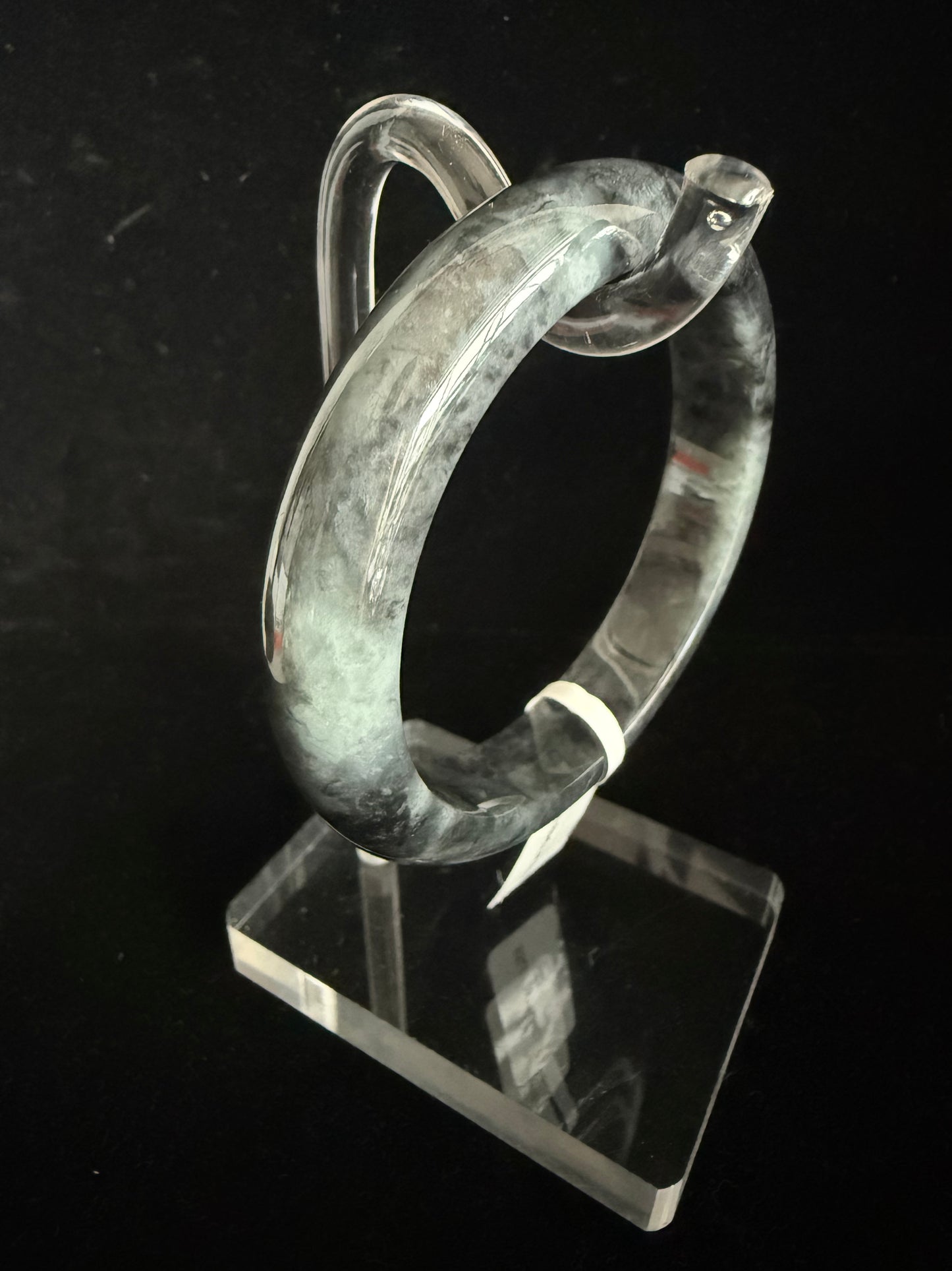 319. Glossy black Jade bangle