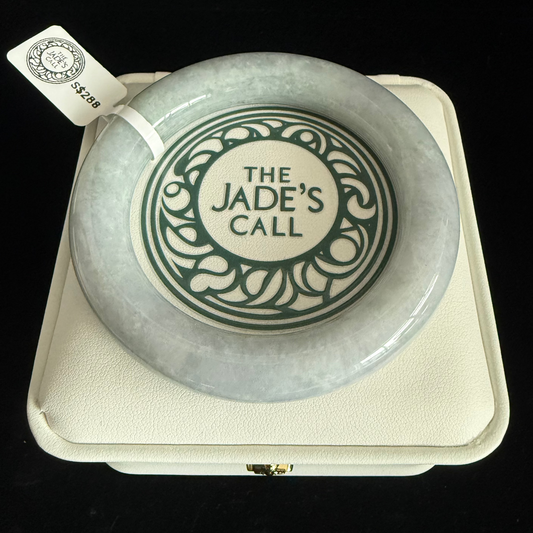 322. Traditional fat round Jade bangle