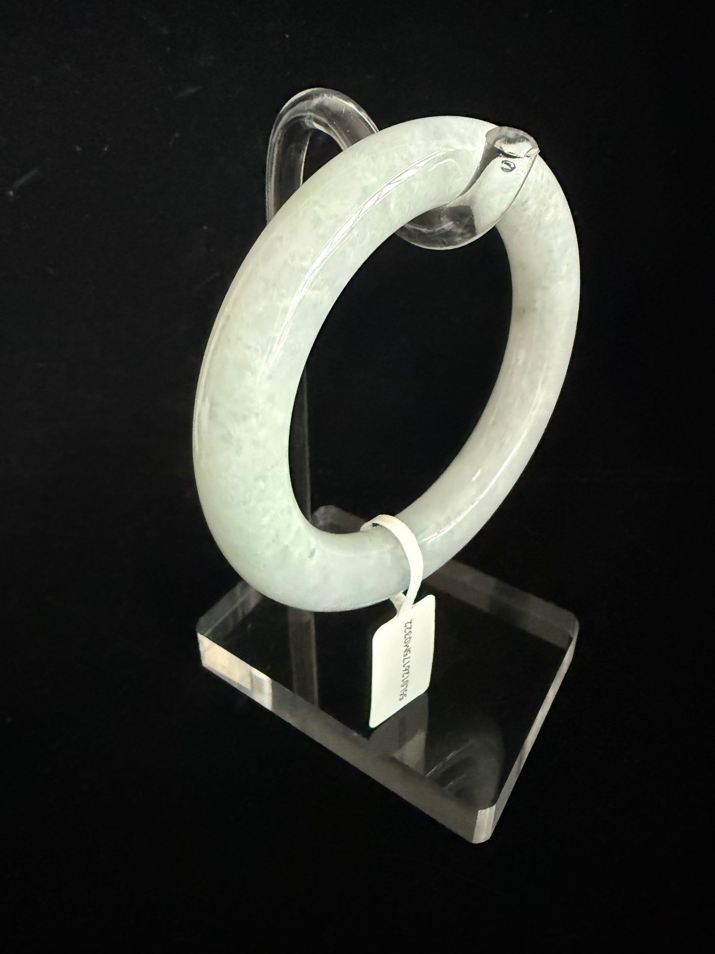 322. Traditional fat round Jade bangle