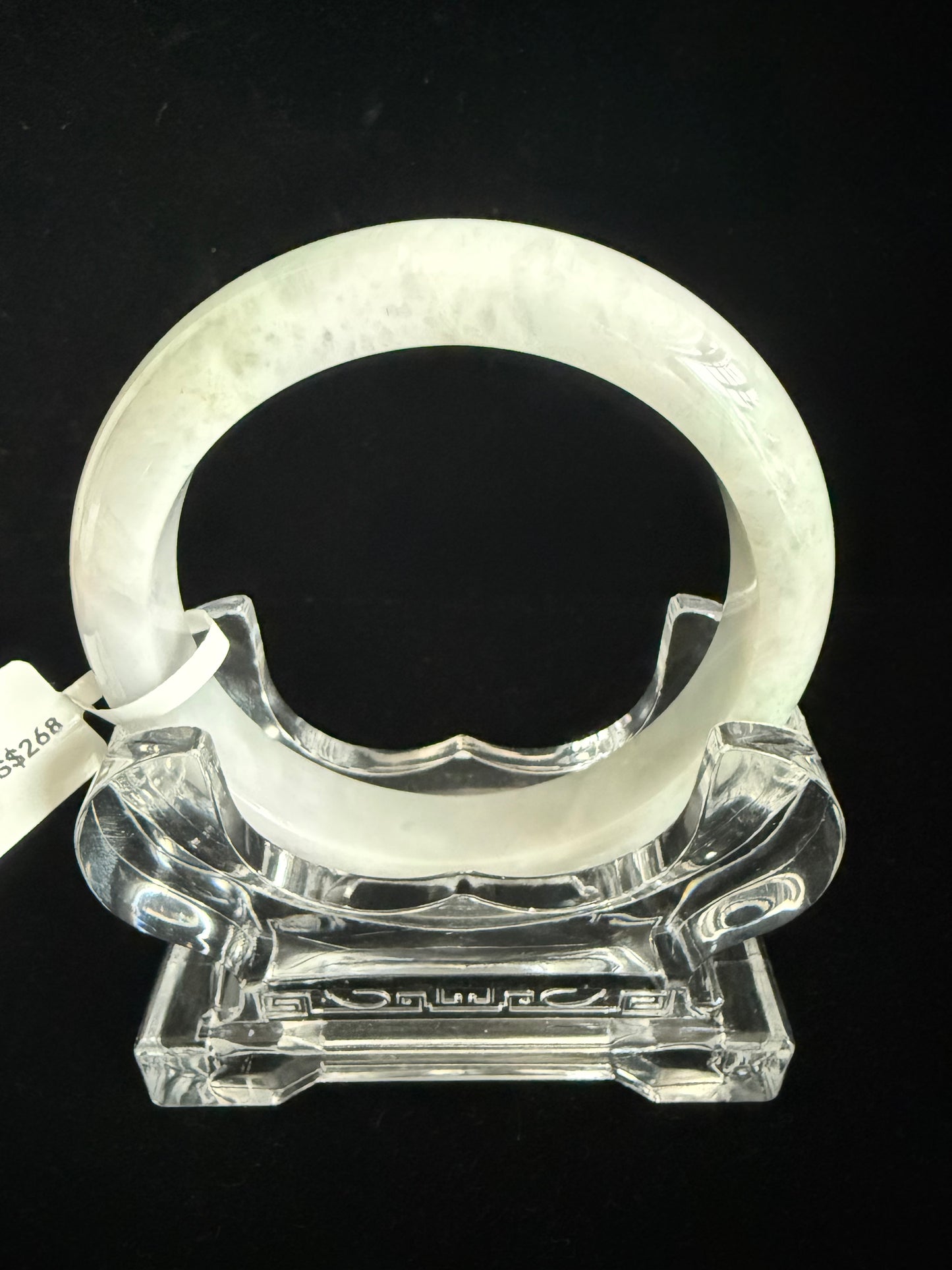 324. White bangle with light green trace Jade bangle