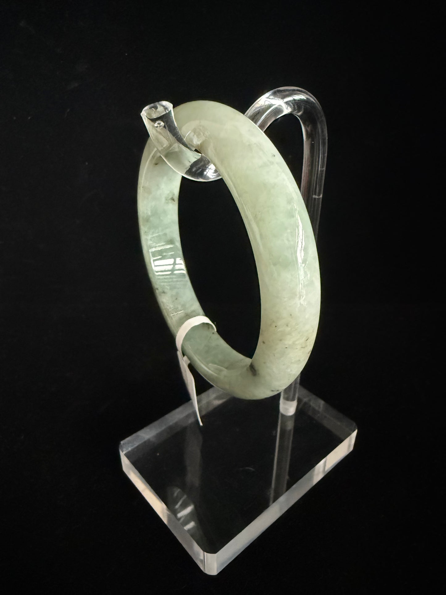 326. Tones of green transition Jade bangle