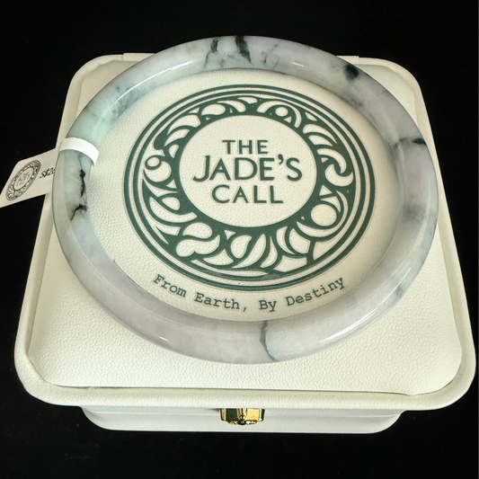 532. Thin floating flower jade bangle