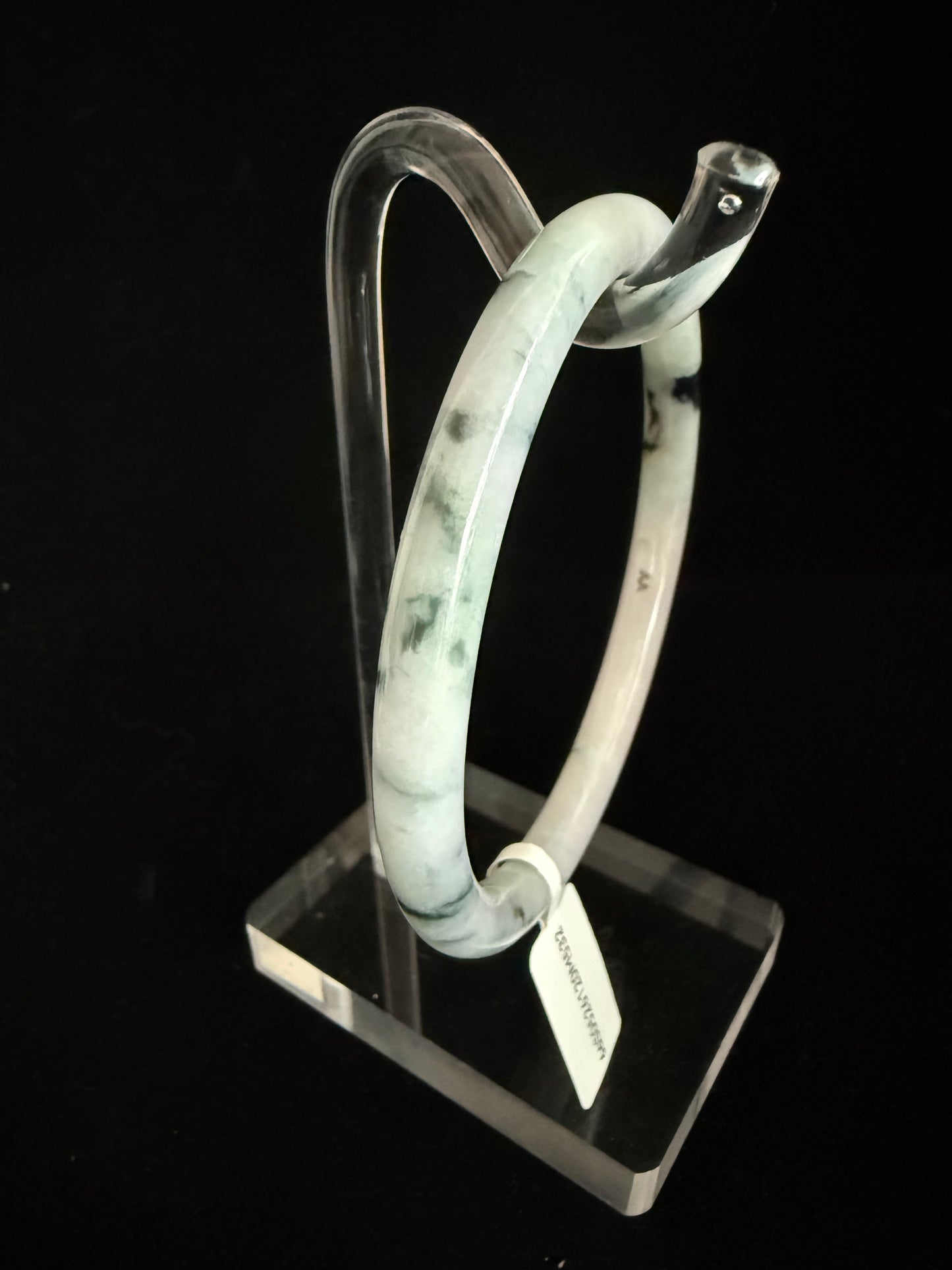 532. Thin floating flower jade bangle