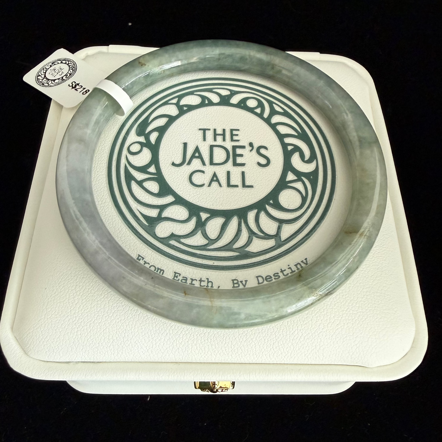 521. Blend of green thin jade bangle