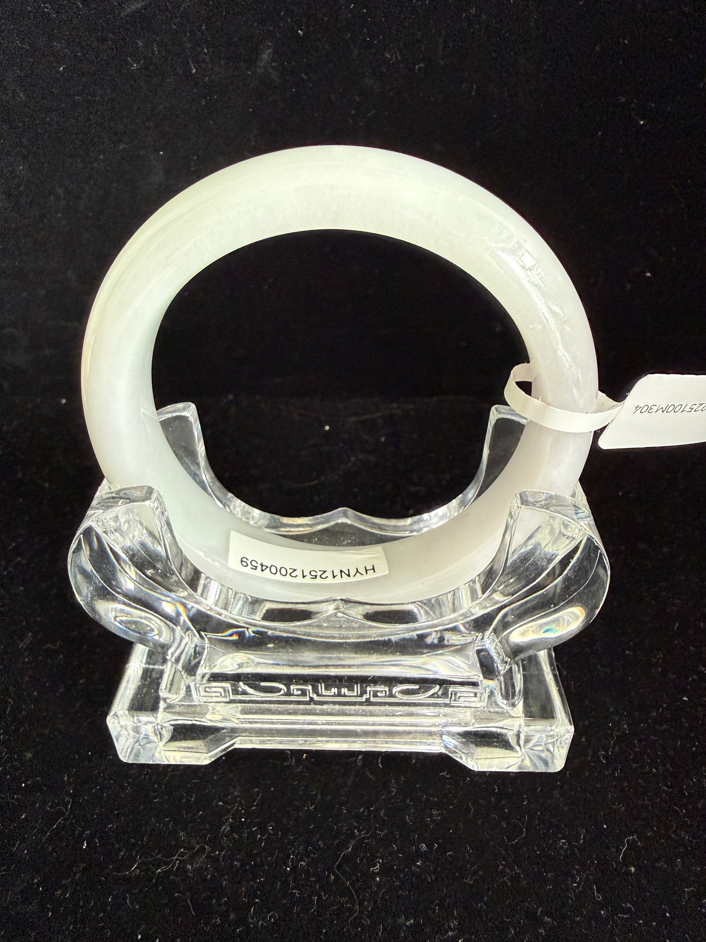 304. Clean glossy jade bangle