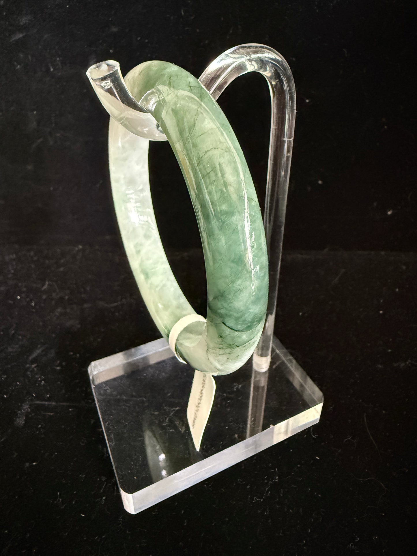 372 Half Green tones jade bangle