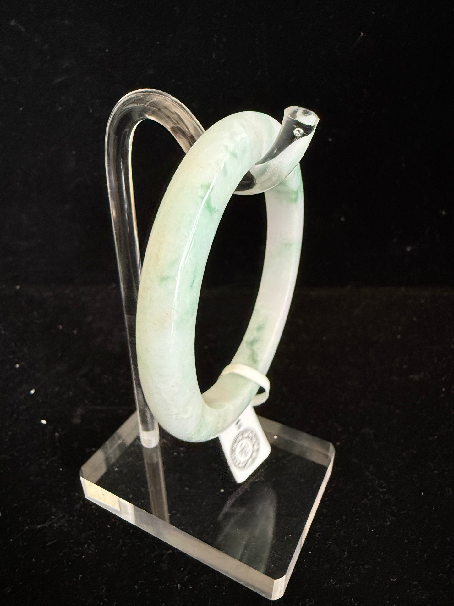 398. Light green floating flower jade bangle