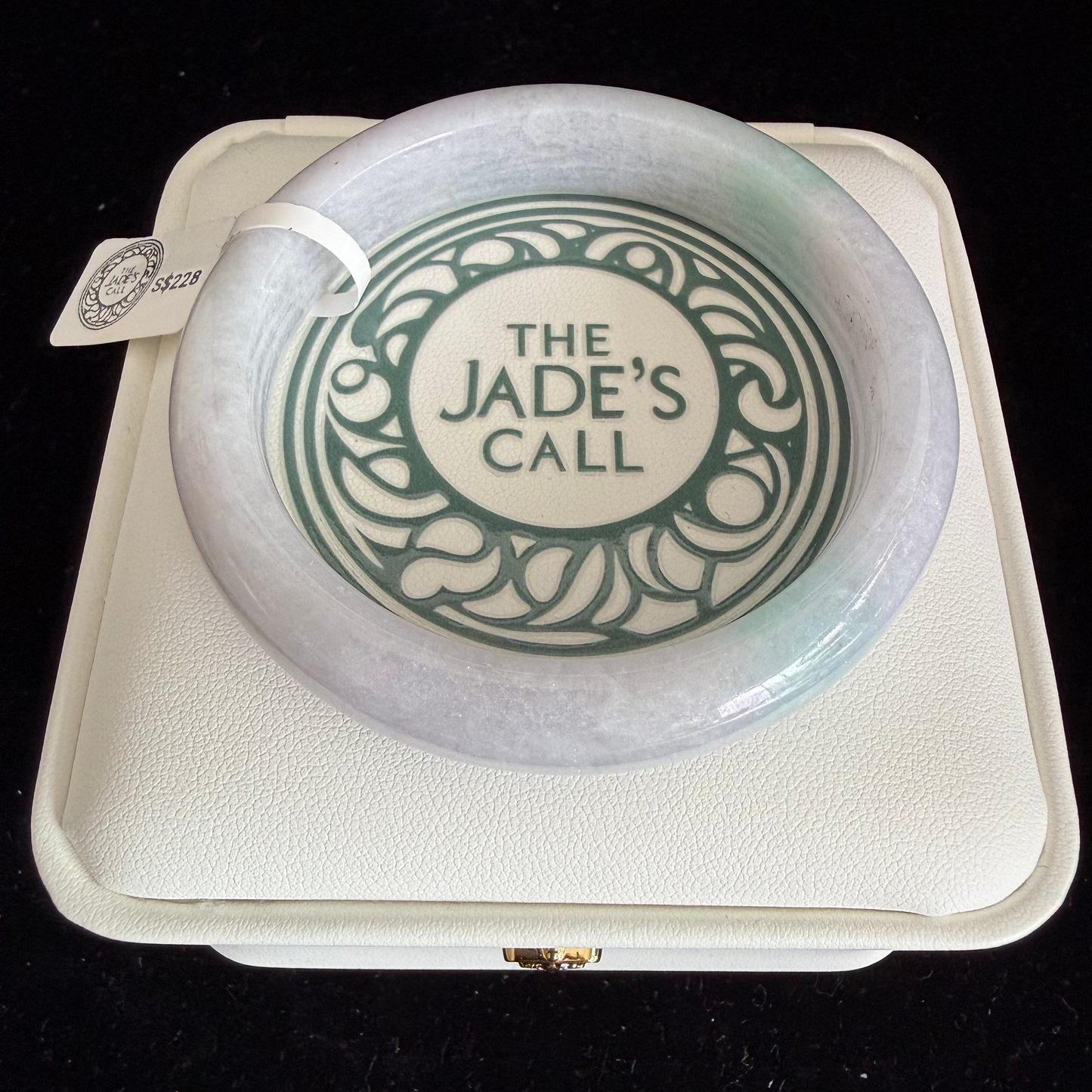 401. Pale lavender with green touch jade bangle