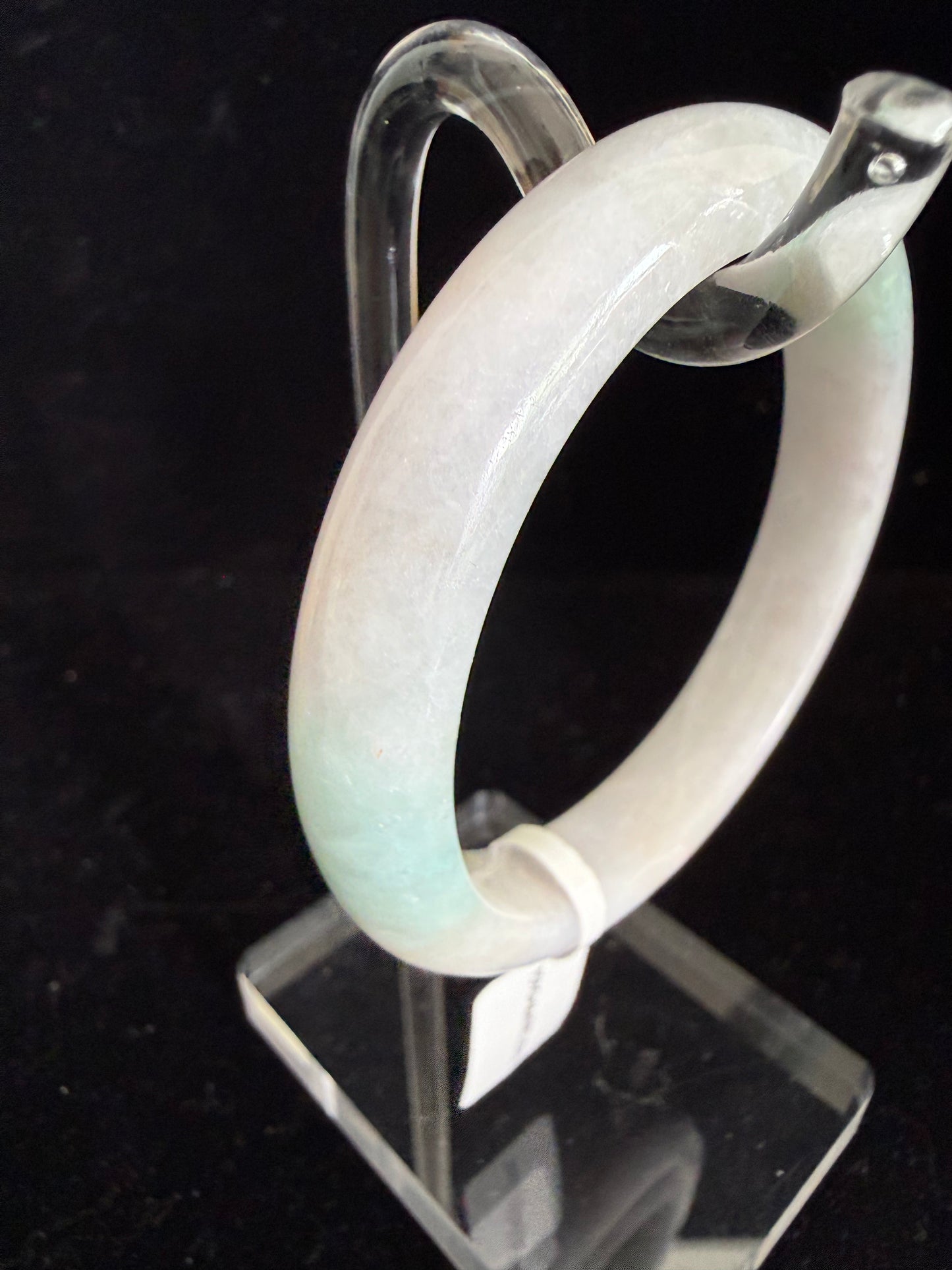 404. Pale lavender with trace of green jade bangle