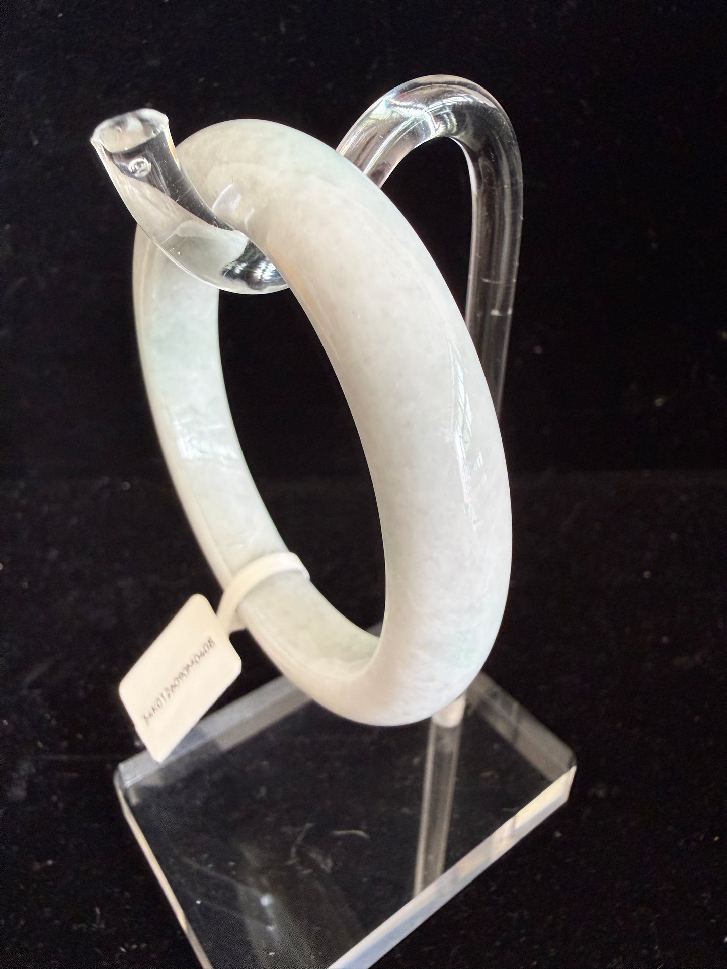 408. Light grey jade bangle