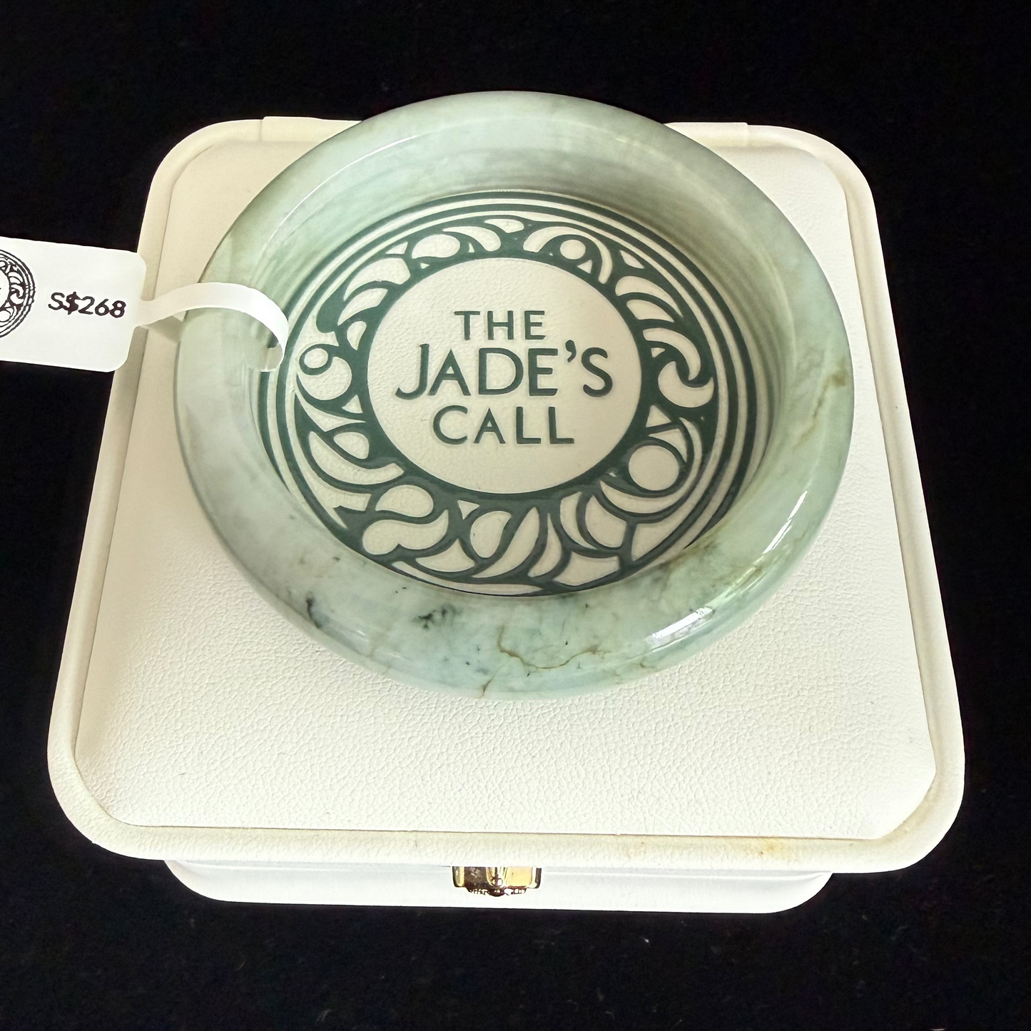 472. Sage green veined jade bangle