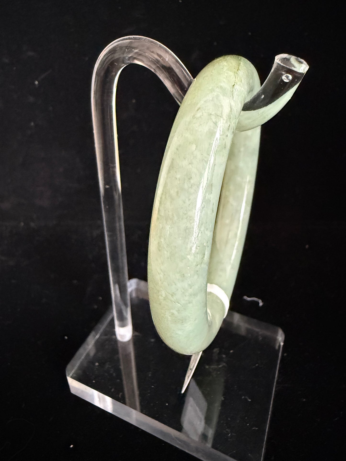 466. Celadon cotton-textured traditional round jade bangle