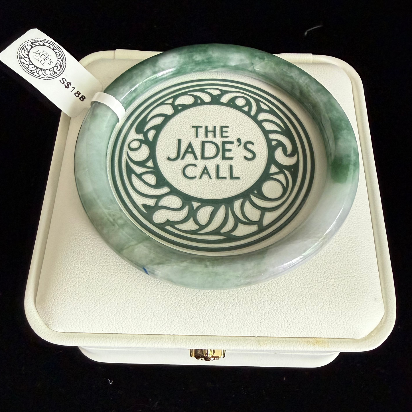 442. Spinach green and white thin jade bangle
