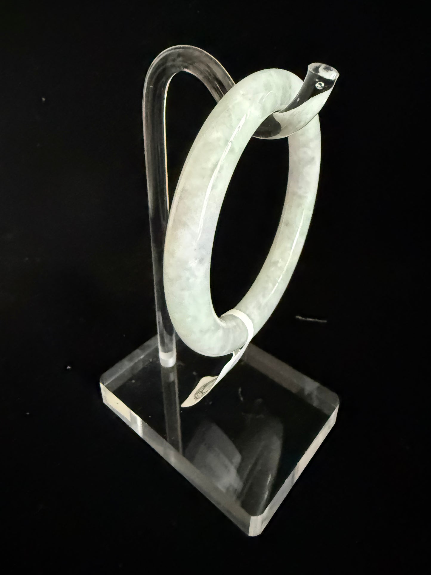457. Snowy white with lavender hints thin jade bangle