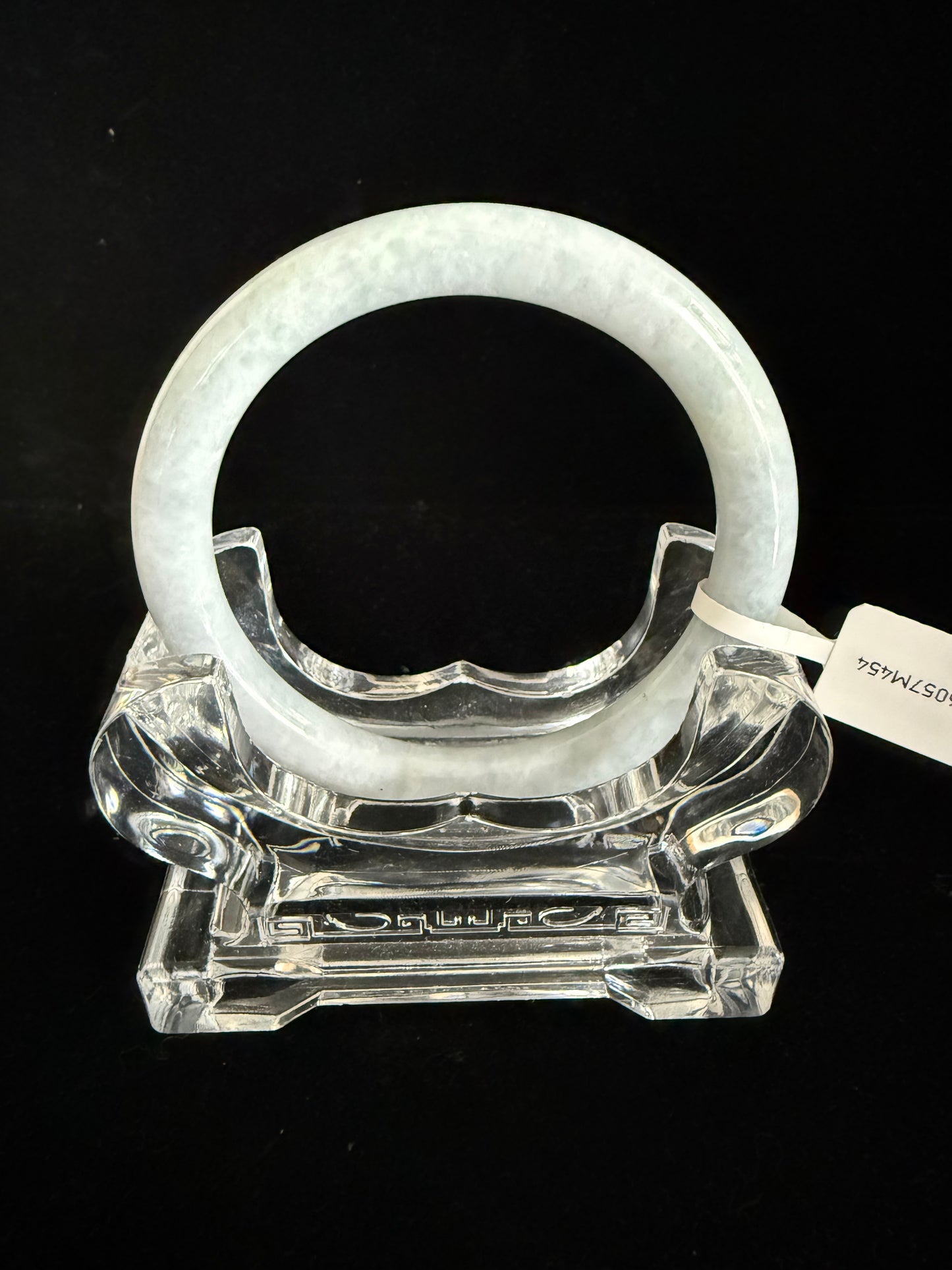 454. Pale lavender-grey thin jade bangle