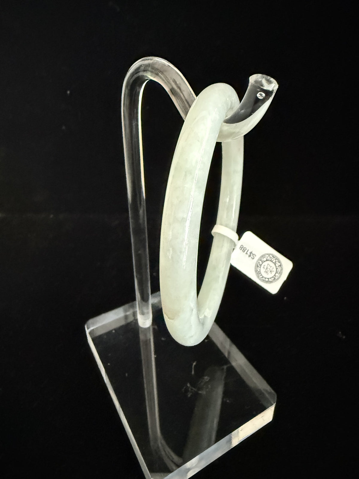 497. Pale celadon green round jade bangle