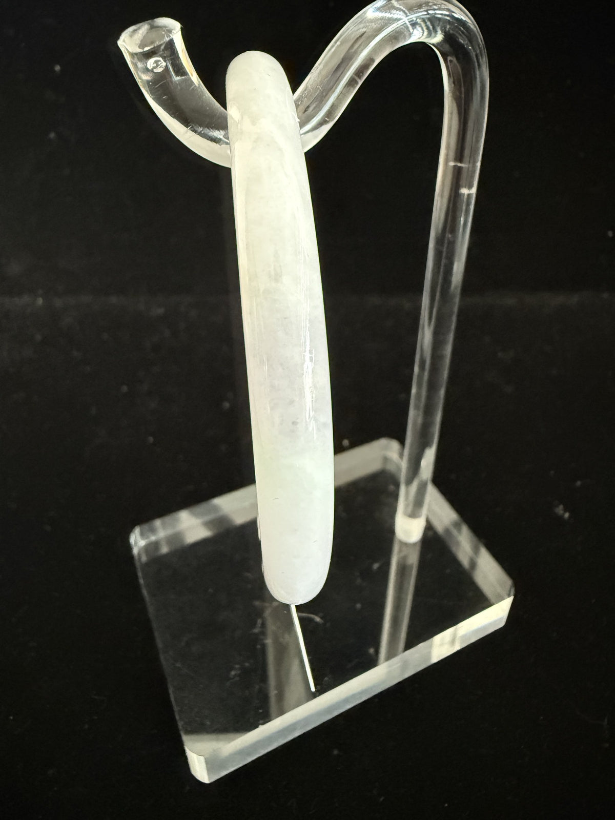 501. Soft white lavender thin jade bangle
