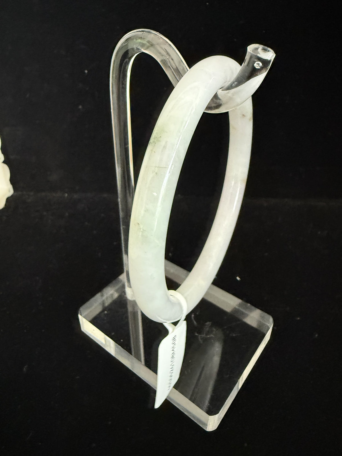 508. White lavender with rust spots thin jade bangle