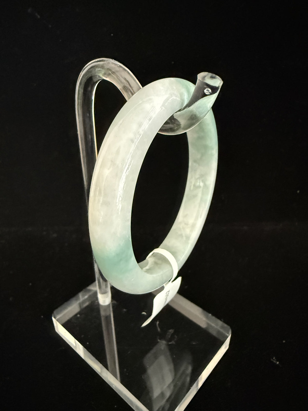 502. White with blue-green clouds jade bangle