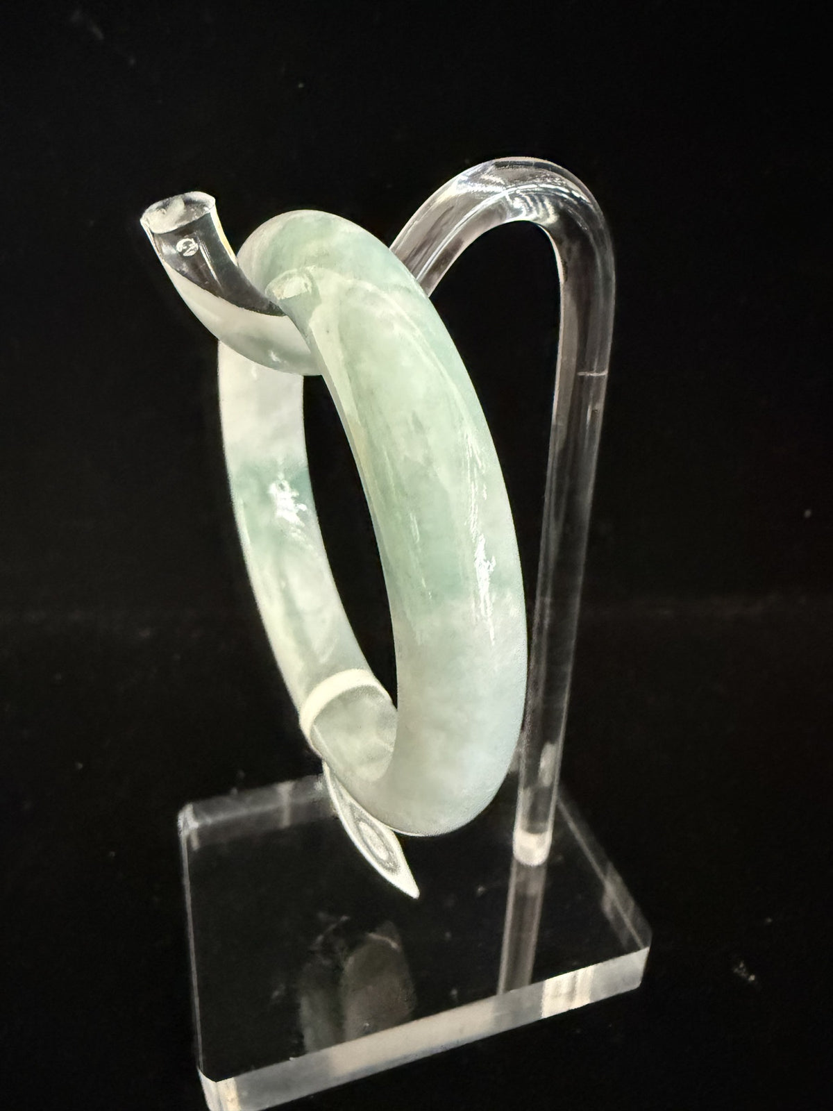 502. White with blue-green clouds jade bangle