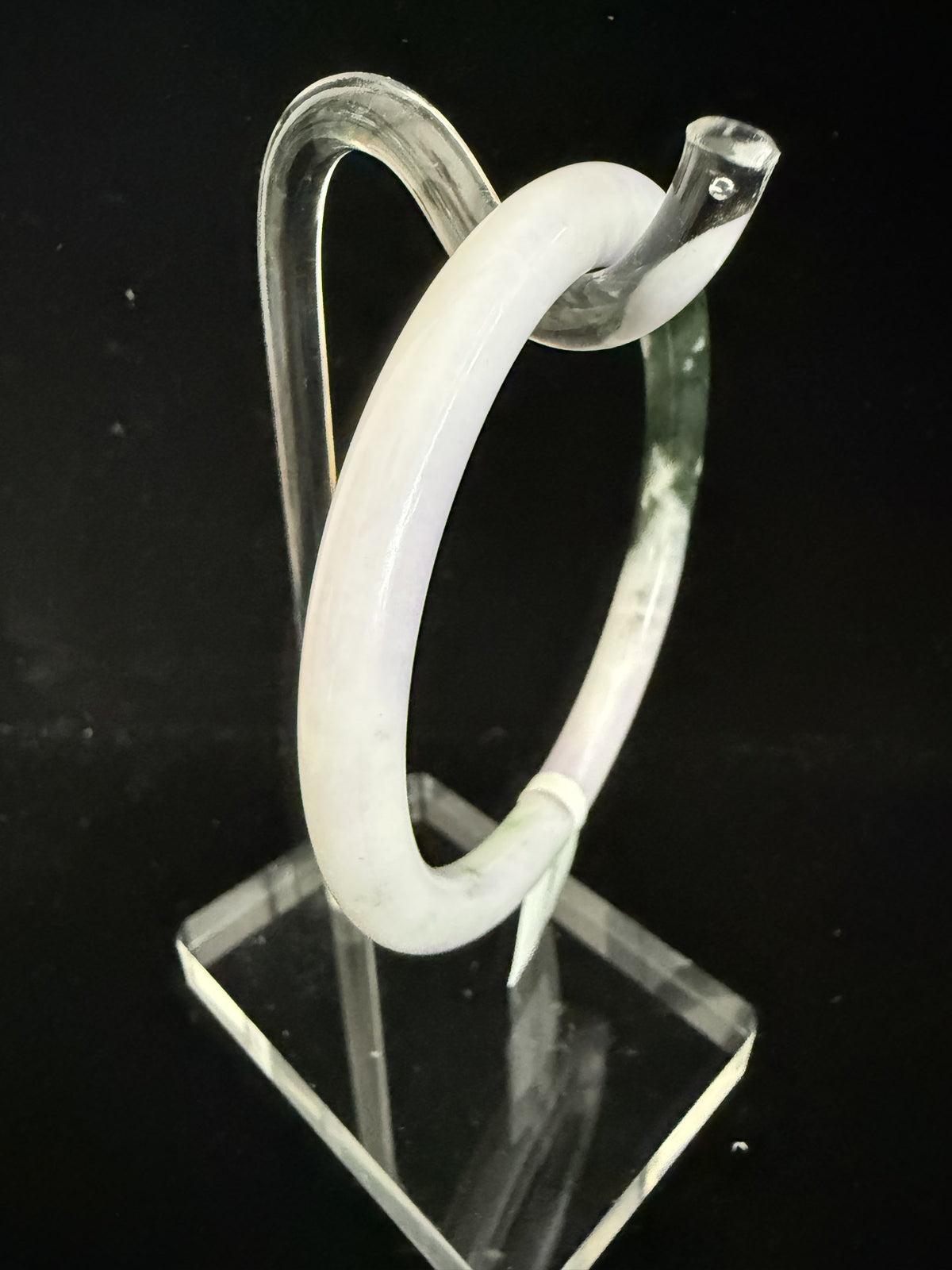 507. Lavender with deep green patch thin jade bangle