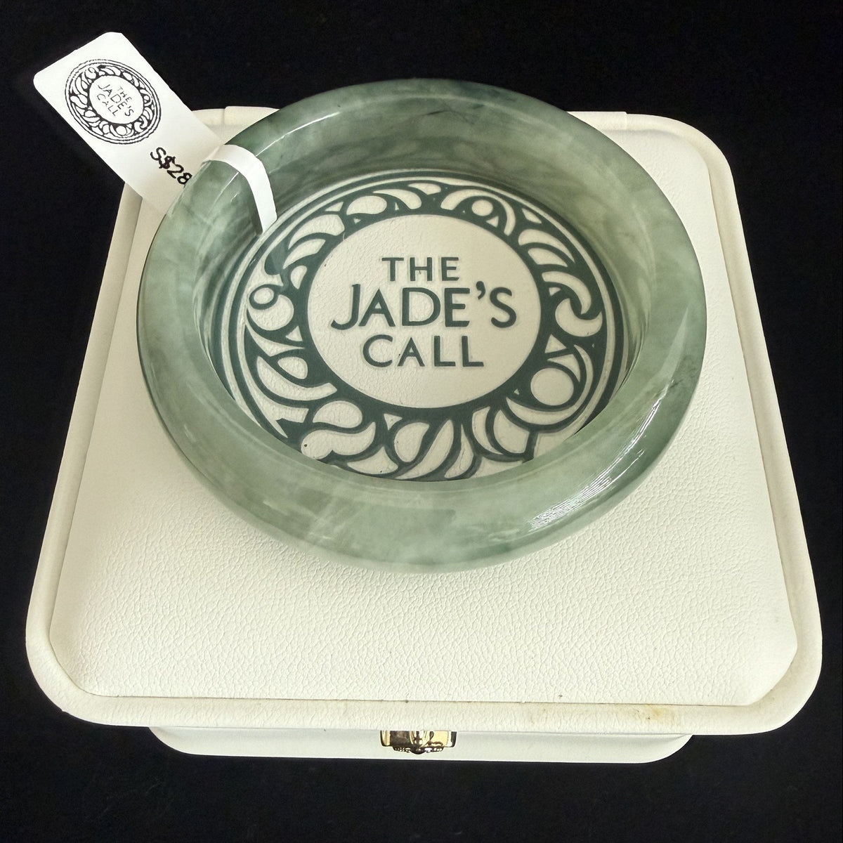 513. Green with deep green veins chunky jade bangle