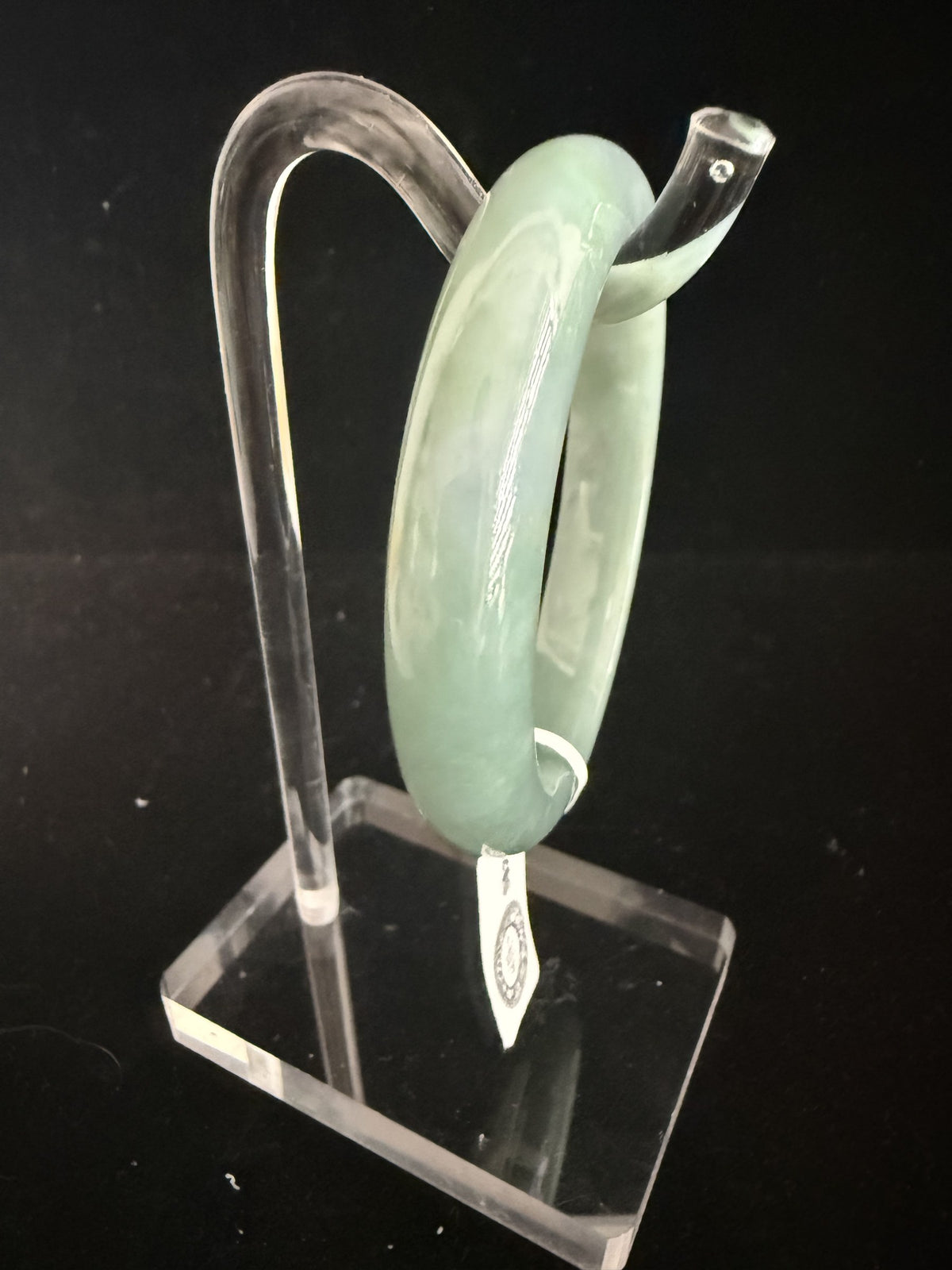 514. Soft mint green jade bangle