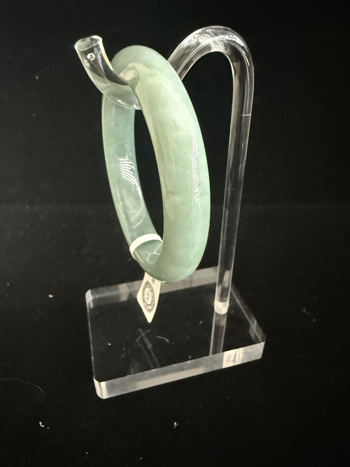514. Soft mint green jade bangle